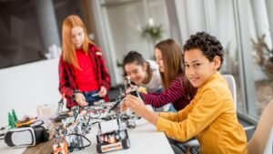 7 Fun Ways Summer Programs Help Kids Discover New Passions
