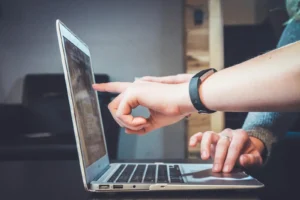 The Role of Artificial Intelligence in Enhancing Knowledge Management
